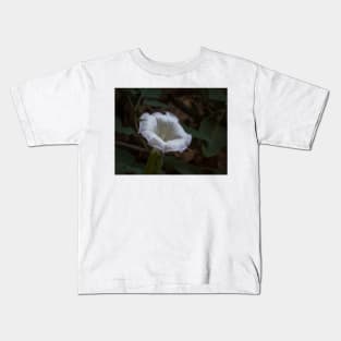 Sacred Datura - White Wildflower Kids T-Shirt